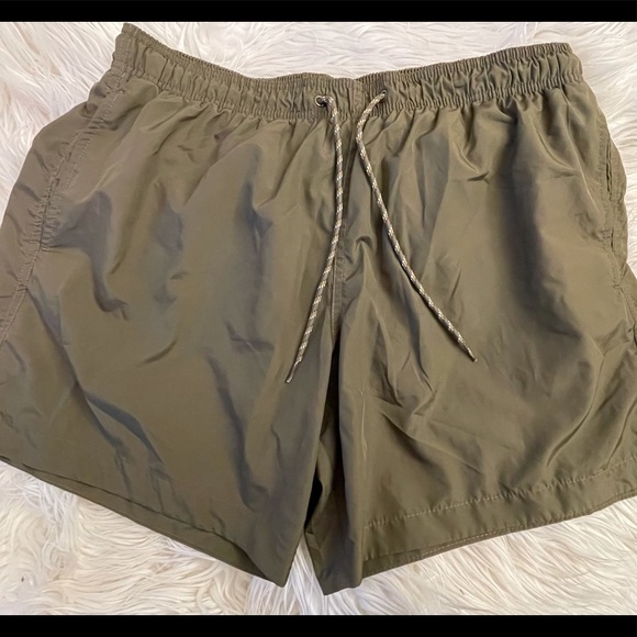 H and m mens swim trunks Clearance
